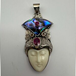 Sterling silver pendant